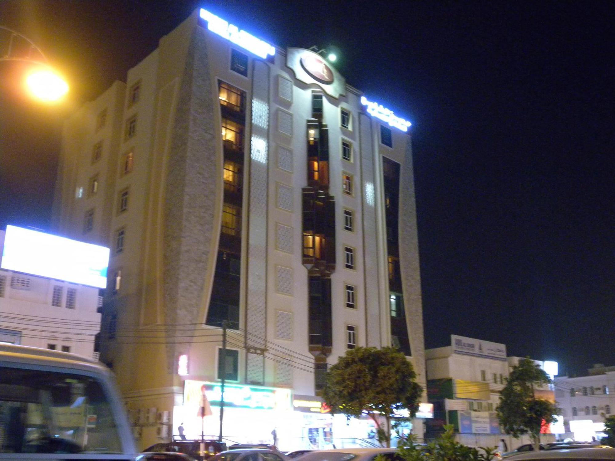 Husin Al Khaleej Hotel Apartment Сиб Екстериор снимка